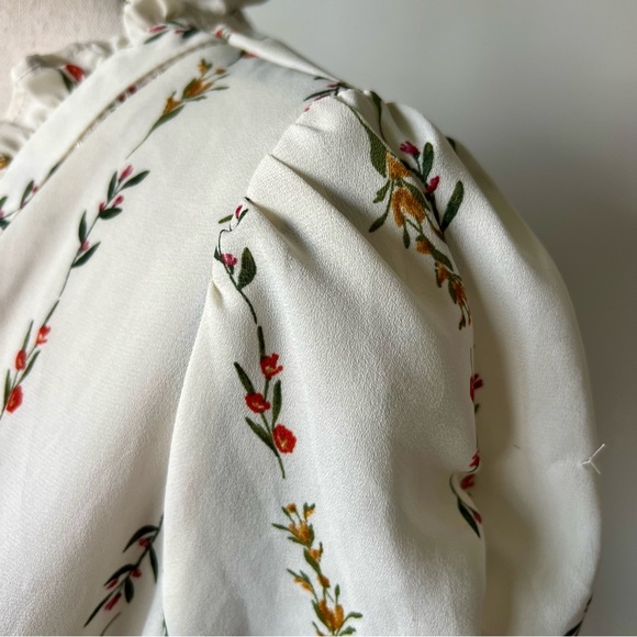 OLM Floral Ruffled Surplice Short Sleeve Peplum Blouse—SZ. Medium - Picture 4 of 16